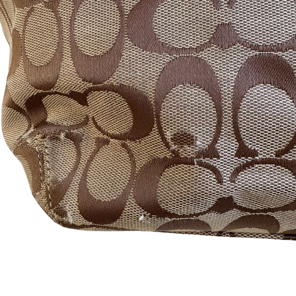 Coach Signature "C" Soho Pleated Shoulder Bag Brown Logo Jacquard Canvas 2010s - Picture 5 of 12